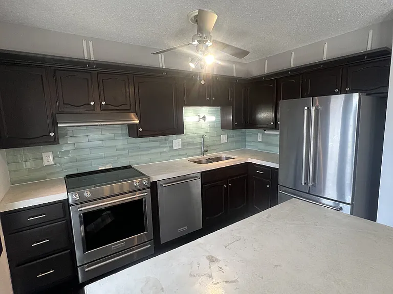 9309 Sandler Dr #5 — Photo 2