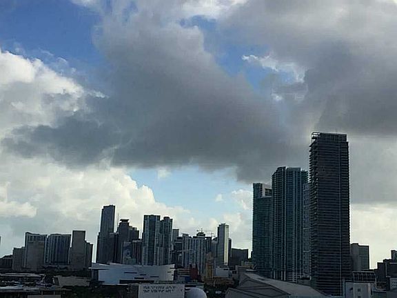 3rd image of 1750 N Bayshore Dr APT 1906