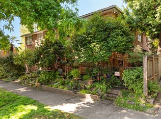 527 1/2 17th Ave E, Seattle, WA 98112