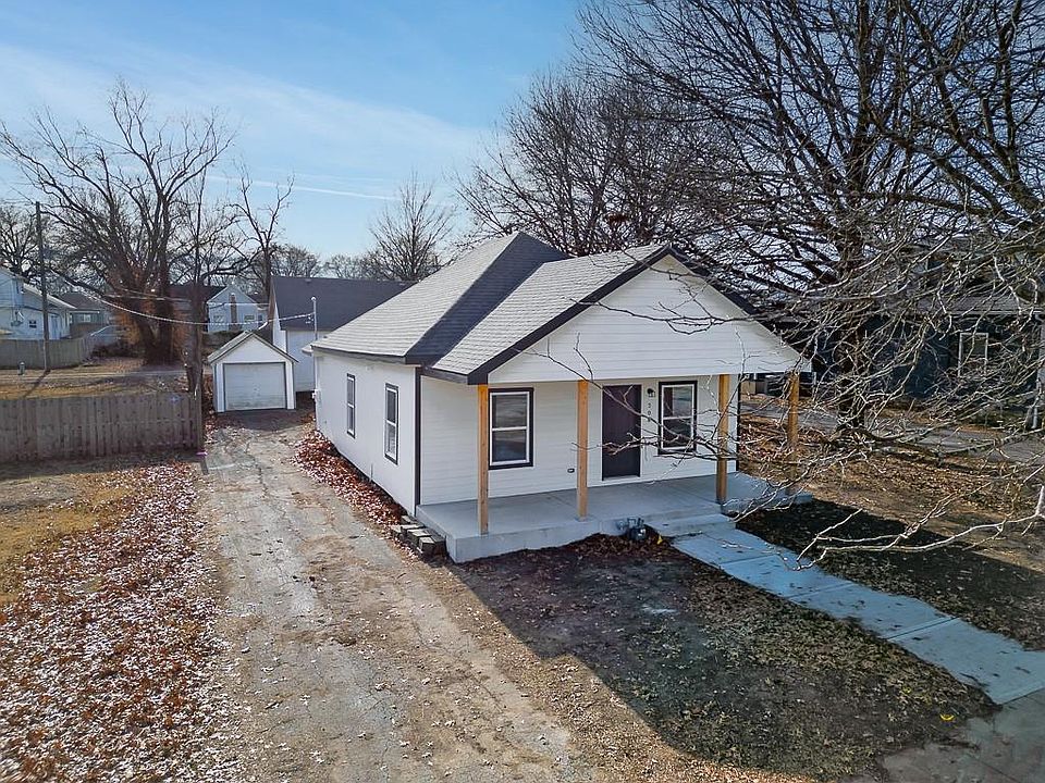 1st image of 308 E 2nd St