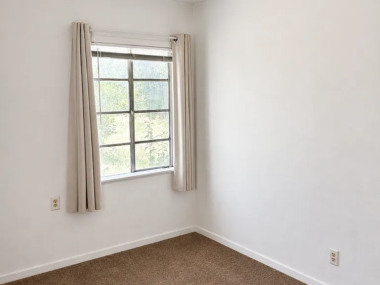 Virtually staged photo showing planned new carpet installation. The owner will be replacing the current carpet with this color/style soon.