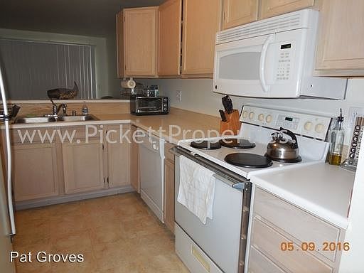 4th image of 1313 NW Slate Ln