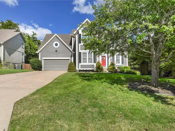 12741 S Hagan St, Olathe, KS 66062