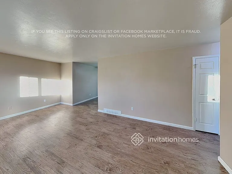 9174 Lander St — Photo 5