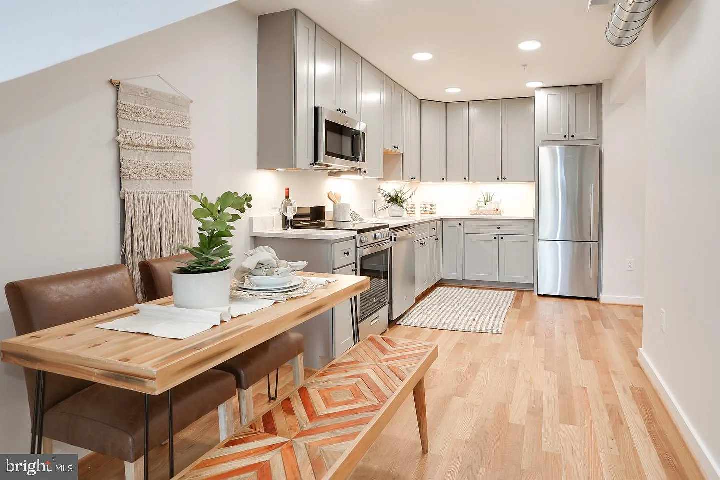 1 bed, 1.0 bath, 540 sqft, $2,050 — Photo 3