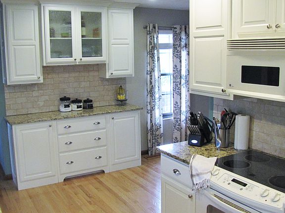 3rd image of 7501 James Bradford Dr