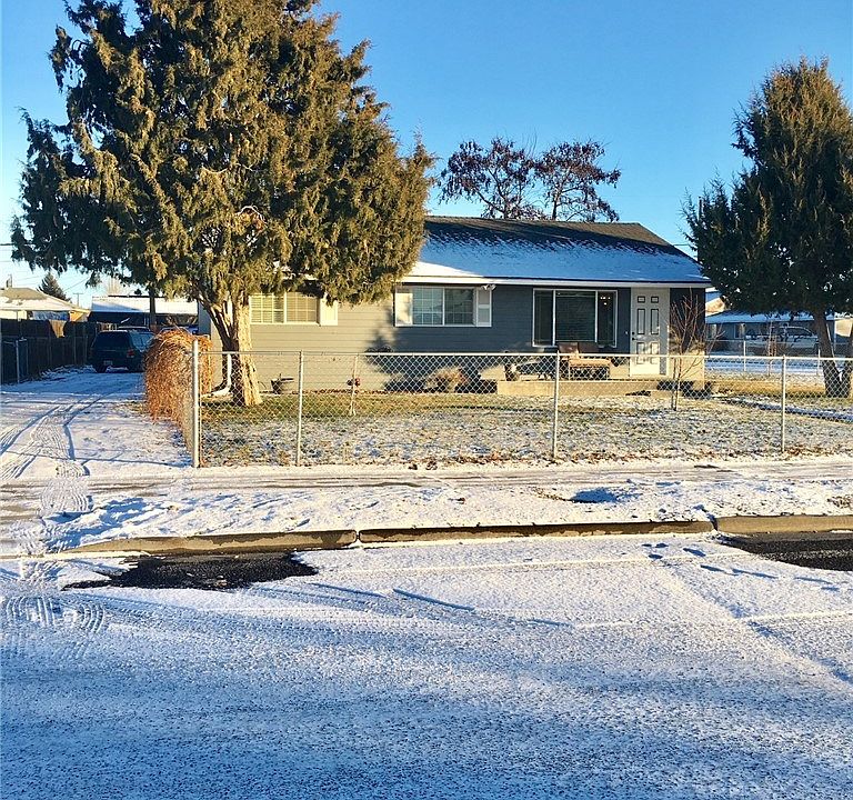 1st image of 865 S Grand Dr
