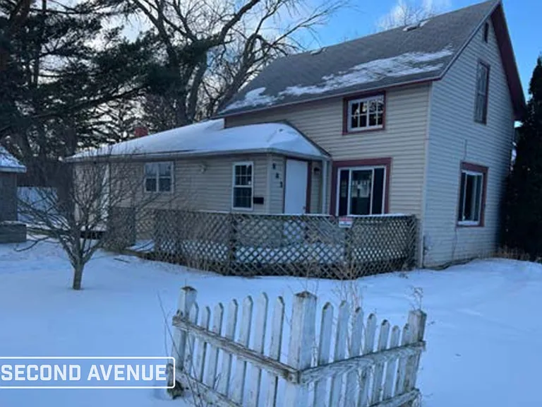 803 Joseph St — Photo 1