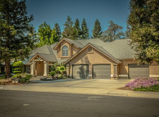 2890 Joshua Ave, Clovis, CA 93611