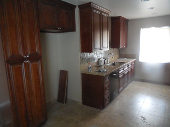 5th image of 3021 Portsmouth Dr