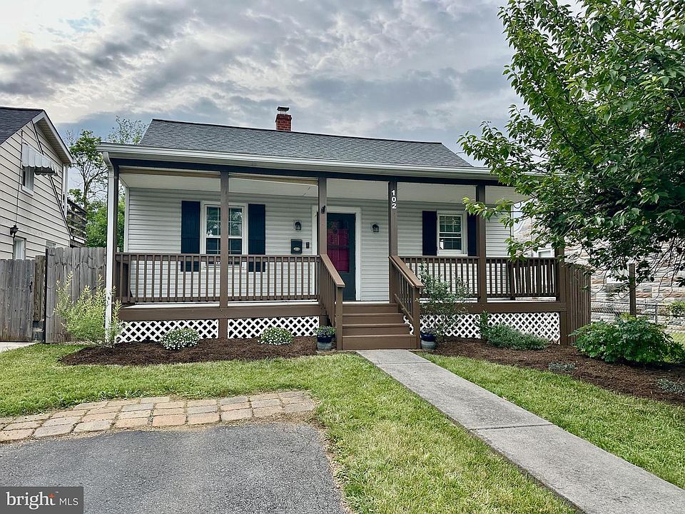 1st image of 102 N Purcell Ave