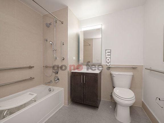 5th image of 14736 94th Ave APT 21D