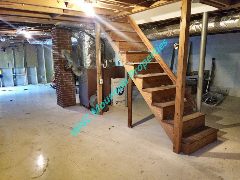125 Saint John Rd — Photo 10