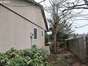 2nd image of 9506 NE 19th St