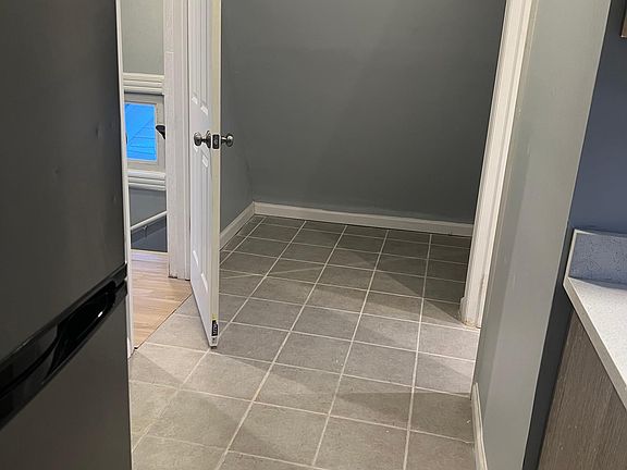 3rd image of 15 Cortlandt St Floor 3