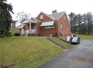 1316 Country Club Rd, Monongahela, PA 15063
