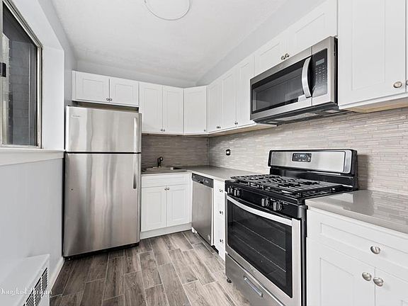 2nd image of 4455 Douglas Ave APT 10M