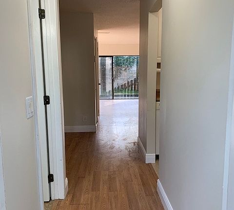 2nd image of 410 N Cypress Dr #11-1