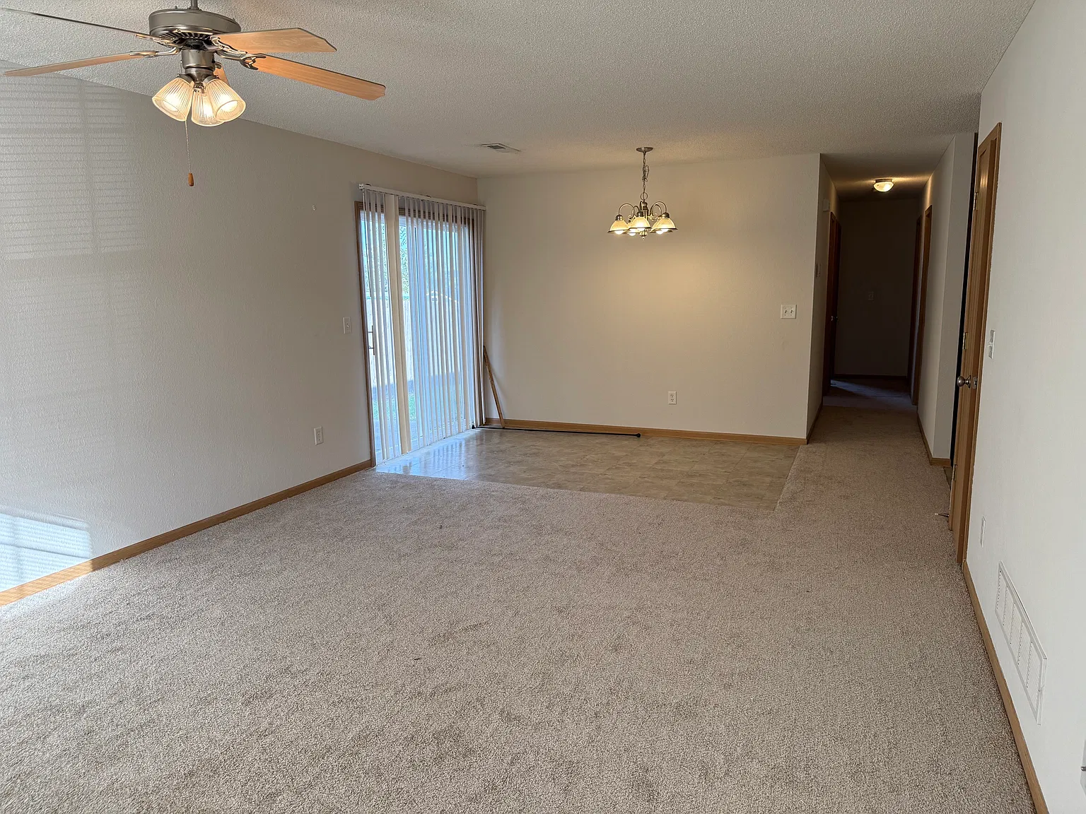 3 bed, 1100 sqft, $1,395 — Photo 2