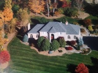 11 Walsh Dr, Mahwah, NJ 07430