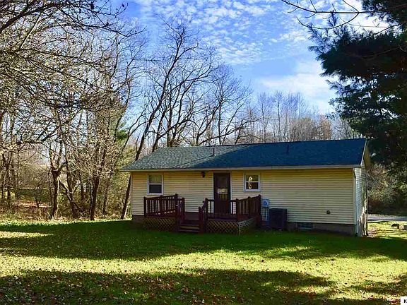 5th image of 446 Greenlawn Dr