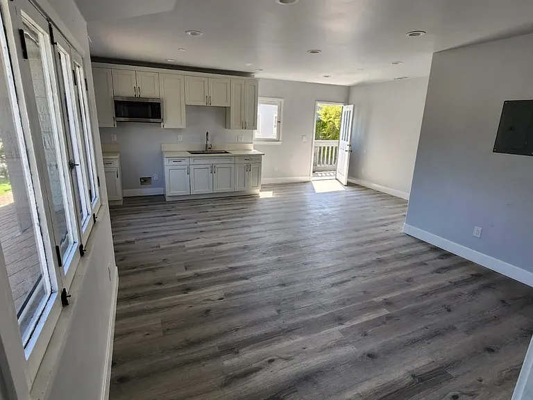 1075 N Los Robles Ave #201 — Photo 14