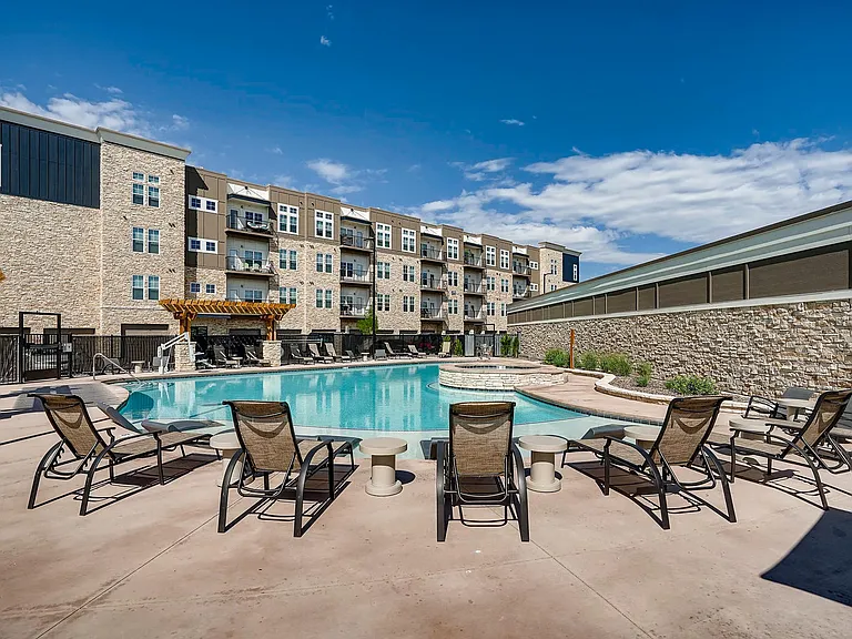Caliber at Cornerstar | Aurora, CO Apartments