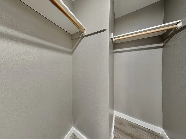 1105 S Woodlawn St #1 — Photo 18