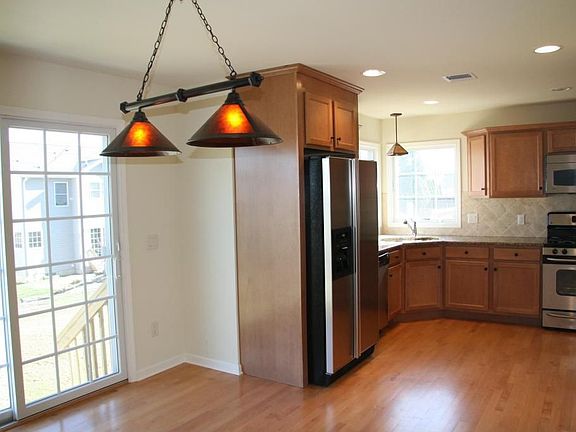 Kitchen w/Stainless Steel & Real Granite