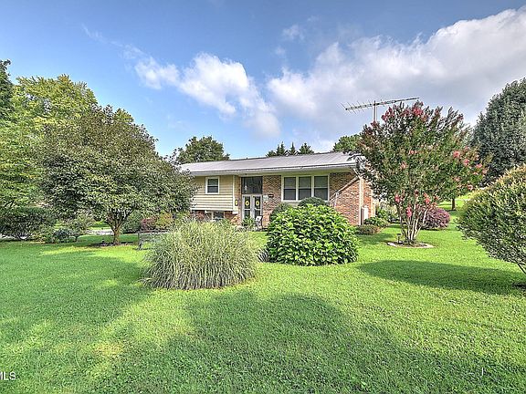 4th image of 337 Montezuma Rd