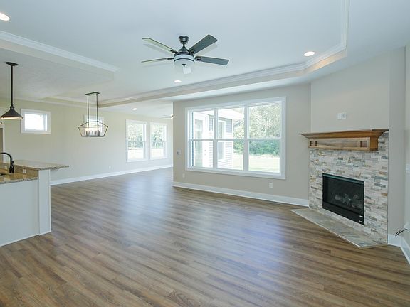 4th image of 10591 Gracie Ln