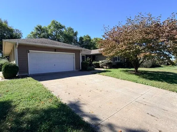 714 S Lake Dr, Marshall, MO 65340
