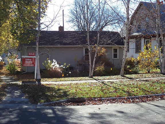 2nd image of 1072 Pleasant Ave