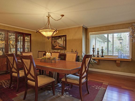 4th image of 8133 Rockfield Ct