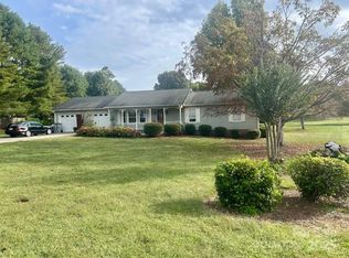 1101 Springfield Ct, Lenoir, NC 28645