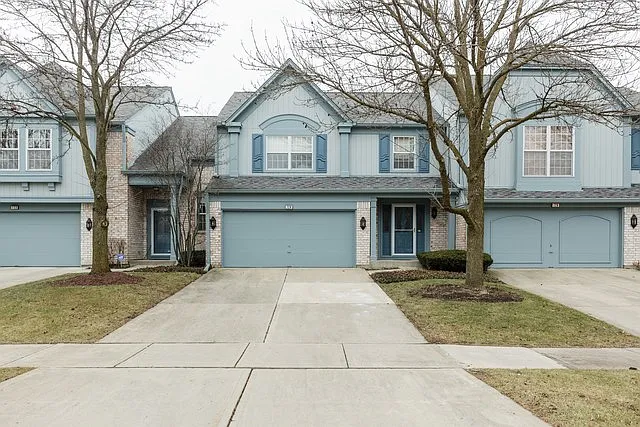 724 Alsace Cir photo 1