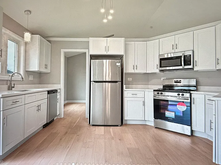 24321 Hemlock Dr — Photo 5