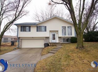431 W Godfrey Cir, Lincoln, NE 68521