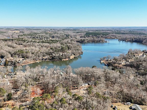 2nd image of 5 Guest Cir