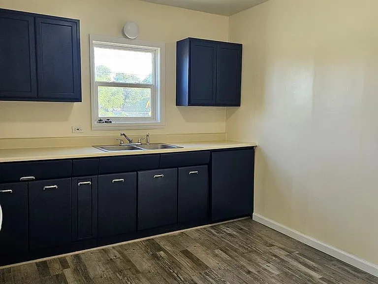 5415 Sidehill Dr — Photo 2