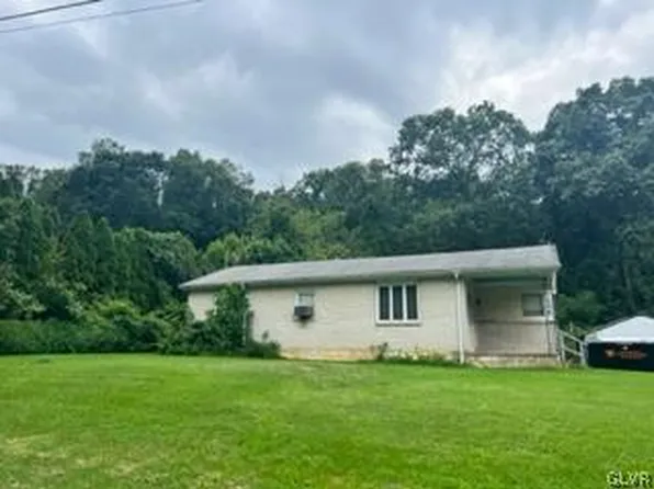 136 Tower Rd, Mertztown, PA 19539