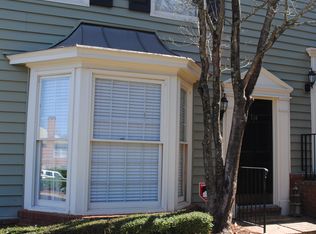 118 Mount Vernon Cir, Sandy Springs, GA 30338