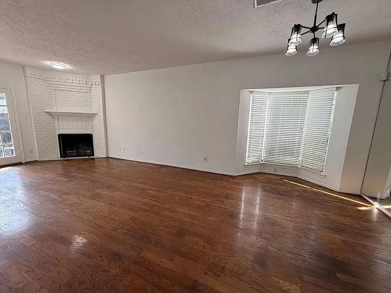 2220 Bering Dr #12 — Photo 4
