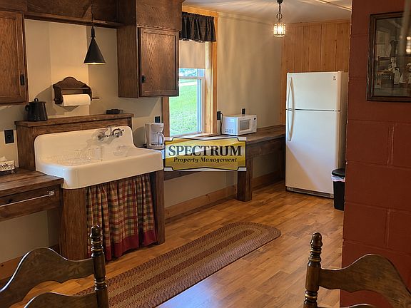 2nd image of 313 Pond Rd #8