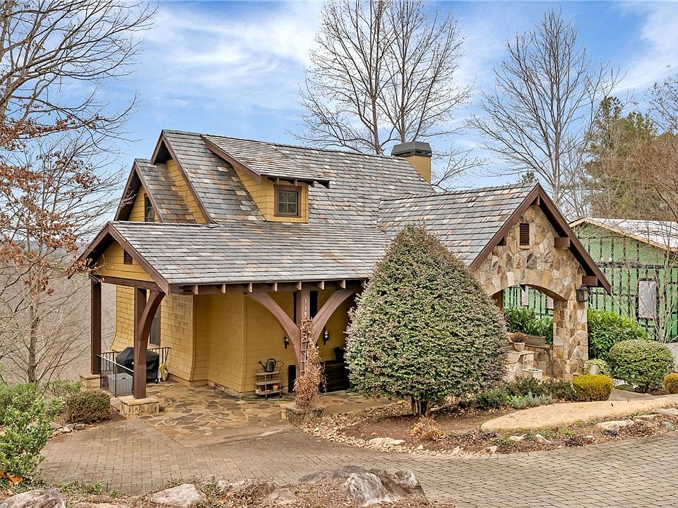 1st image of 115 Button Bush Trl