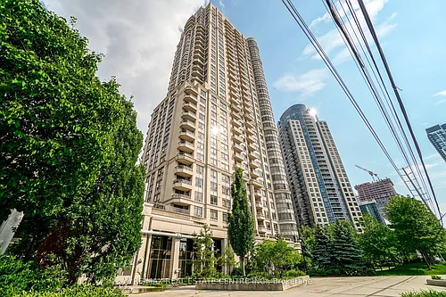 310 Burnhamthorpe Rd W Photo 1