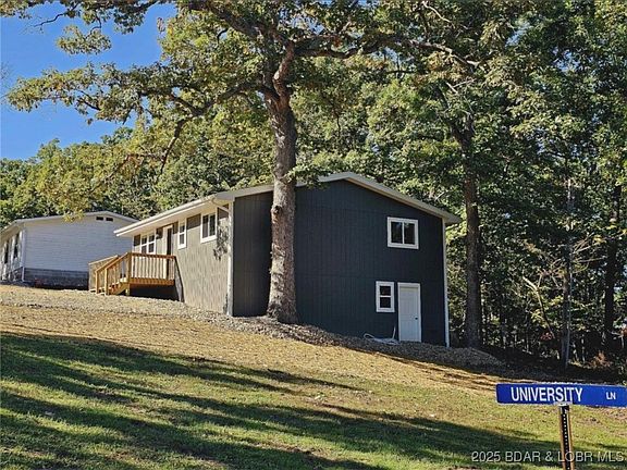 2nd image of 4861 University Ln