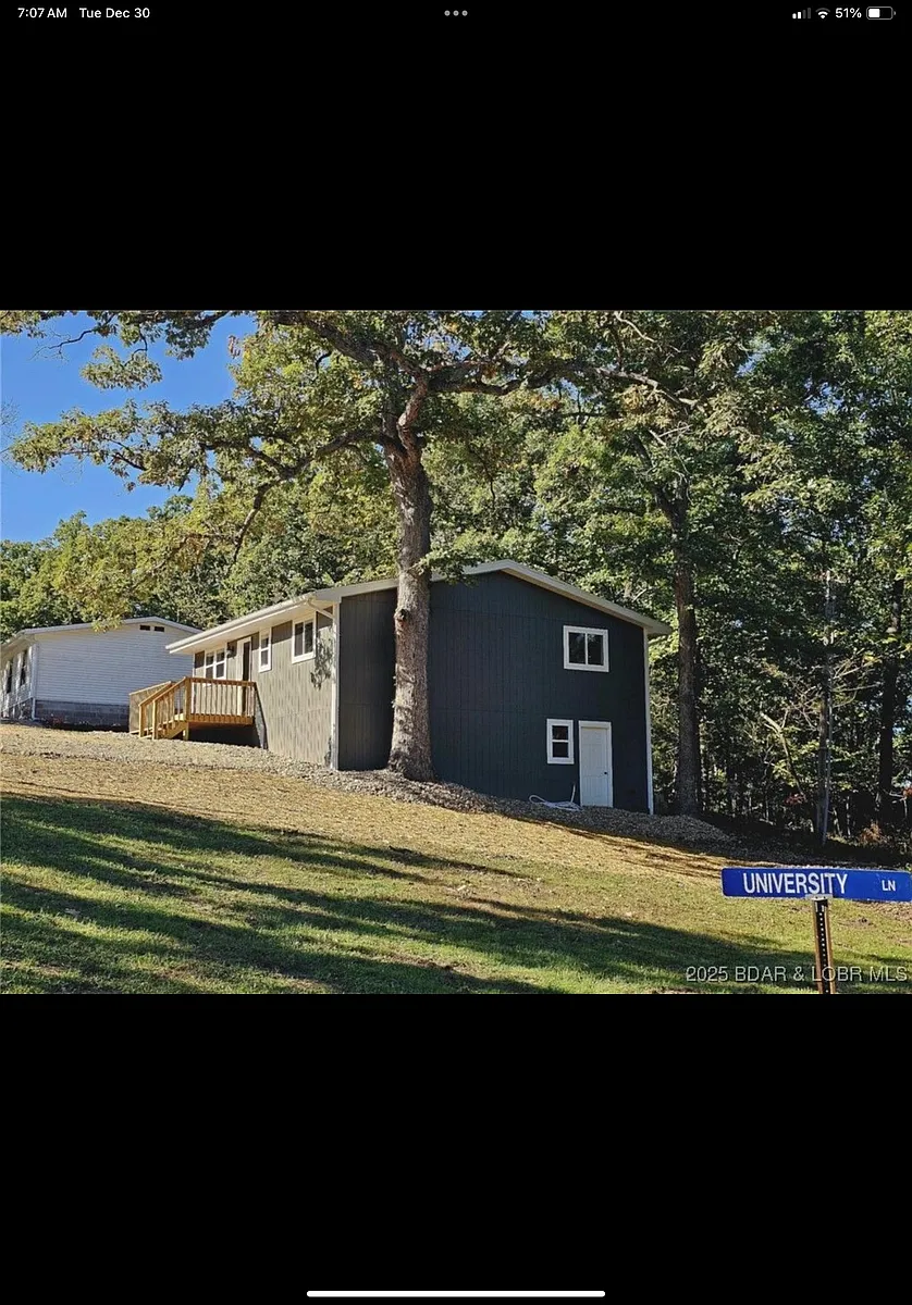 Building Photo - 4861 University Ln