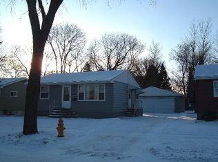 1623 10th Ave N, Grand Forks, ND 58203