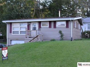 3901 Himebaugh Ave, Omaha, NE 68111